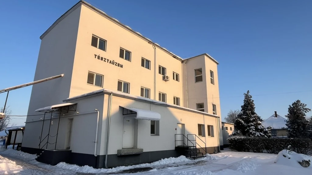 Eladó korszerű ipari ingatlan teljes géppesítéssel!