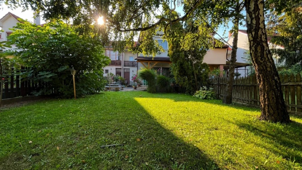 Eladó sorház, Debrecen, Csapókert