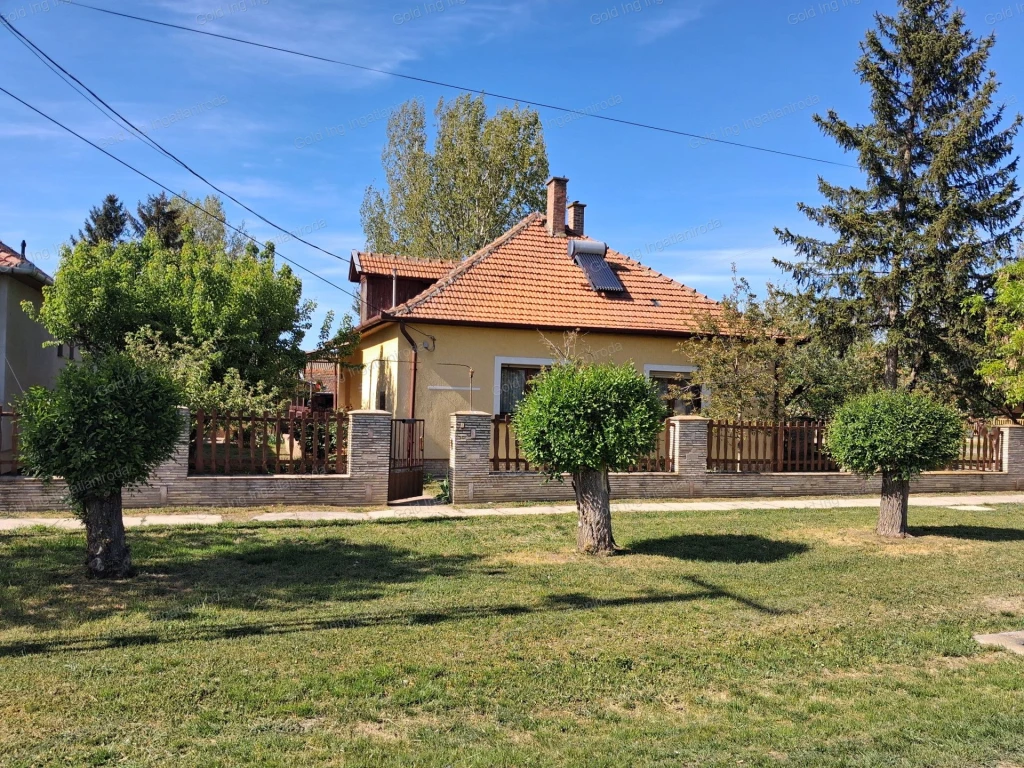 c3-1-name c2-1-name, Kétsoprony