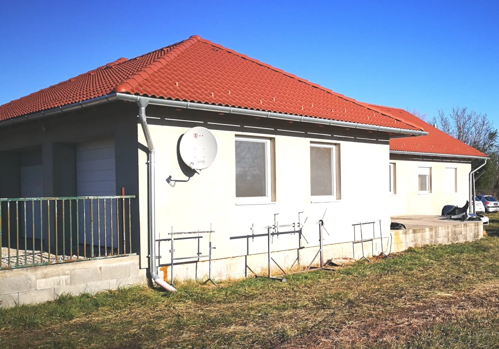 For sale house, Pákozd