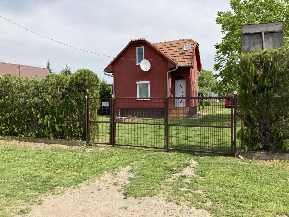 For sale house, Besenyszög, Mihályi laposTizedes utca 3.