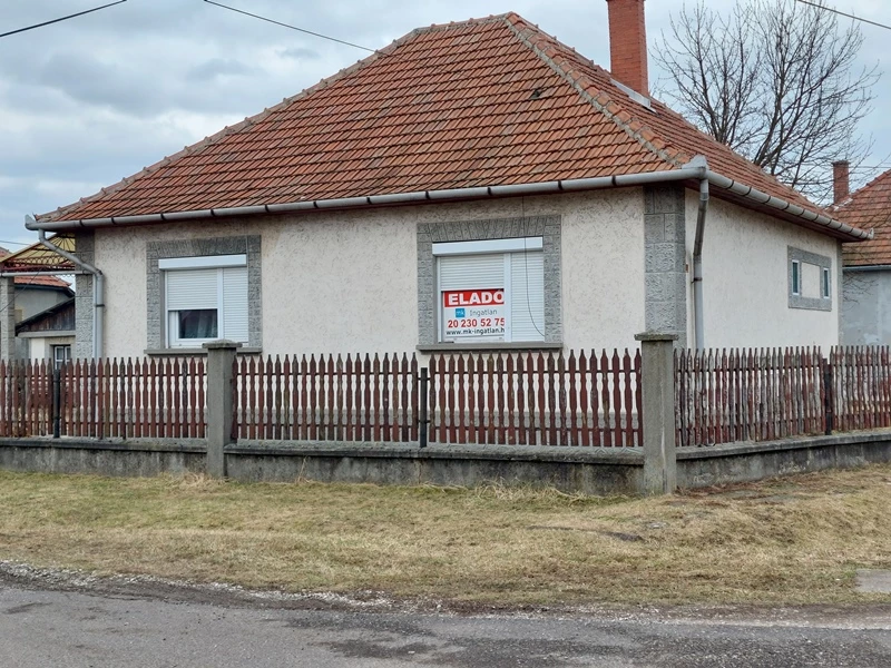 For sale house, Szuhakálló