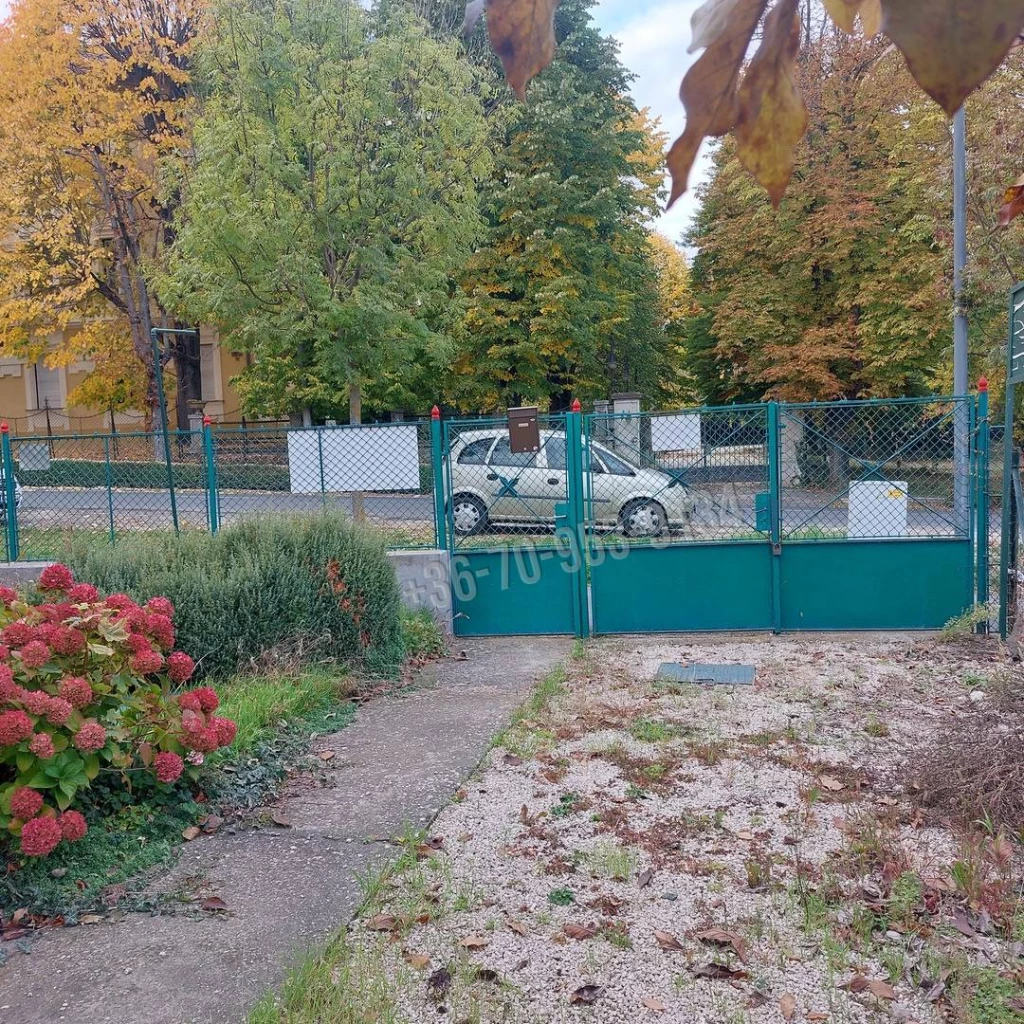 Eladó Ikerház, Hévíz, Déli városrész, 110nm, 48900000 Ft