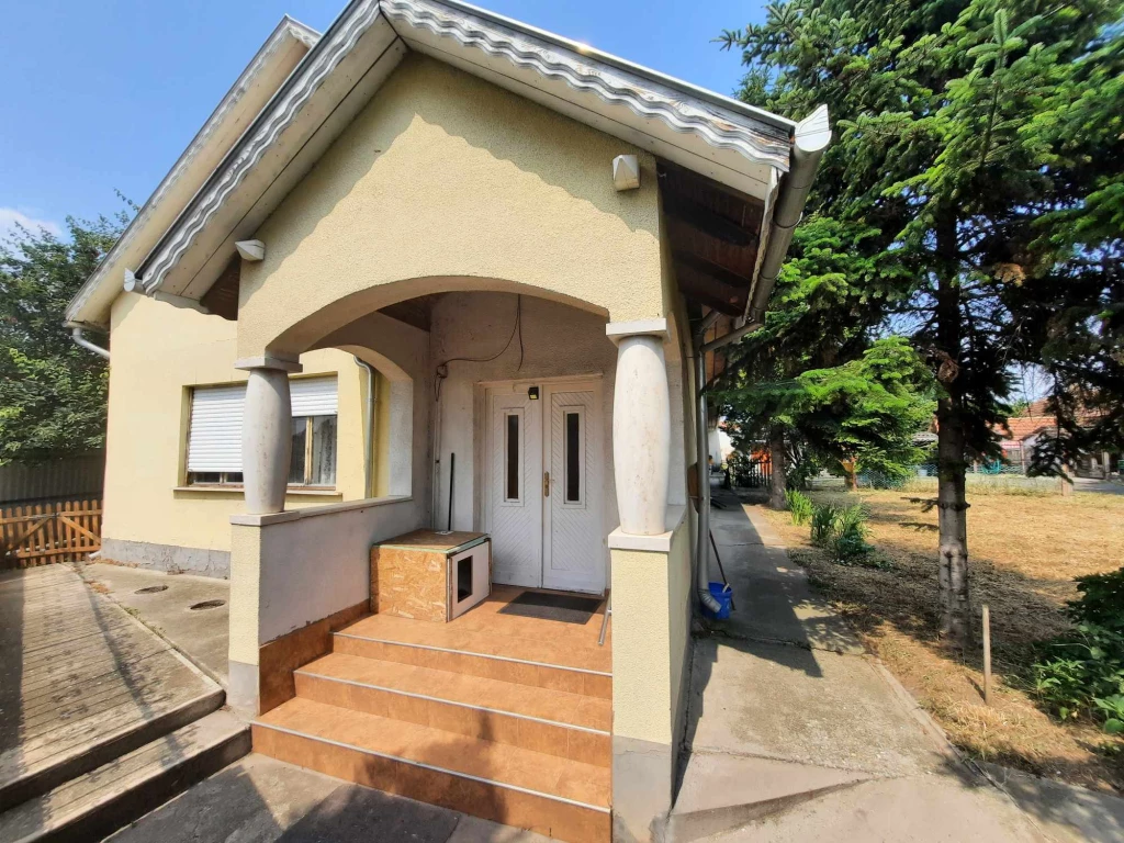 Eladó családi ház, Jászberény