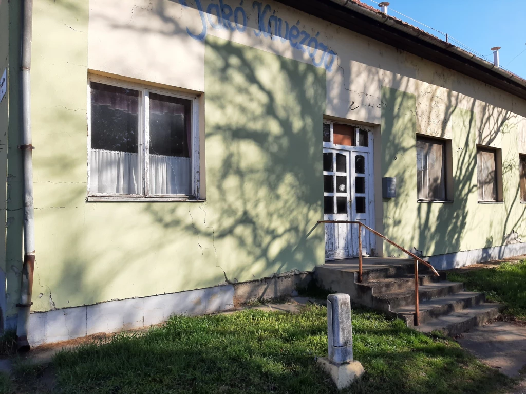 Kiadó üzlet, Jászjákóhalma