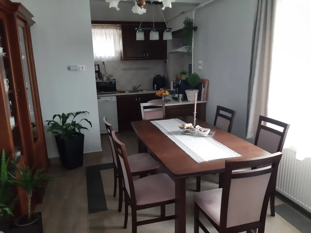 Eladó családi ház, Jászjákóhalma