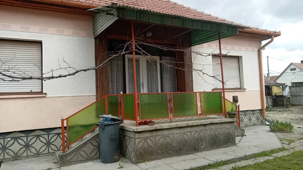 Eladó családi ház, Jászapáti