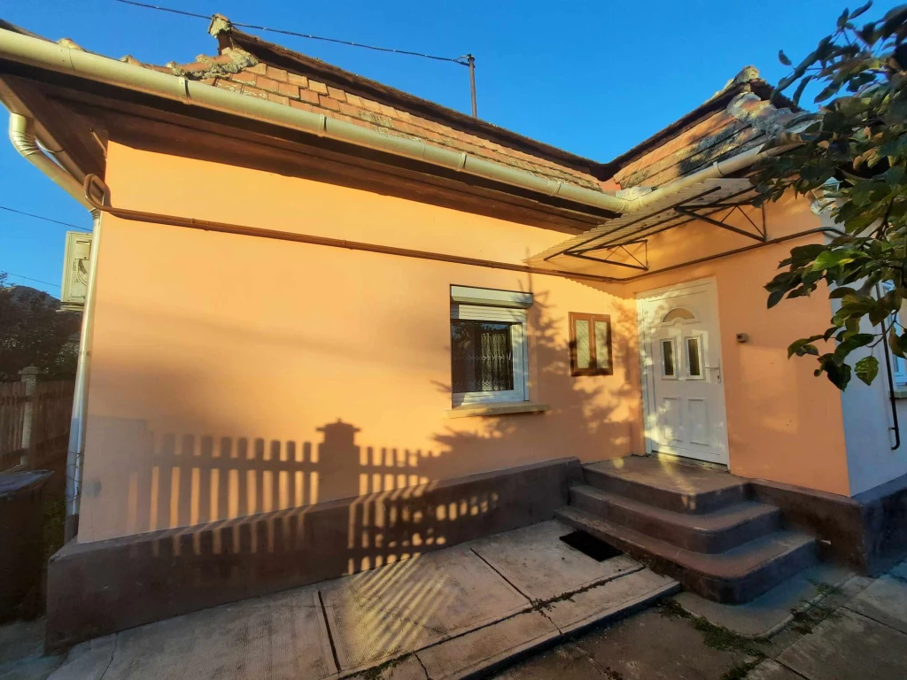 Eladó családi ház, Jászapáti