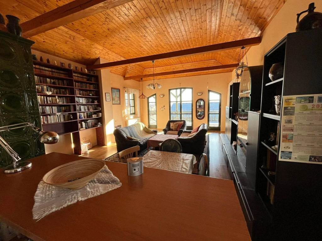 Eladó családi ház, Kismaros