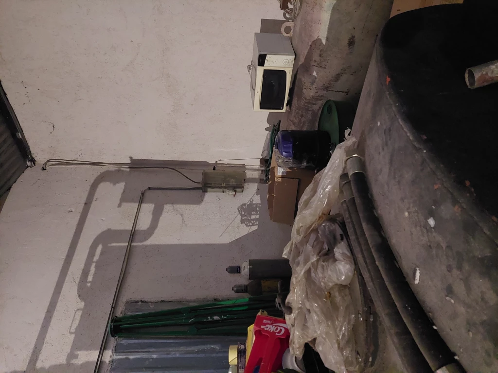 Eladó , Jászberény