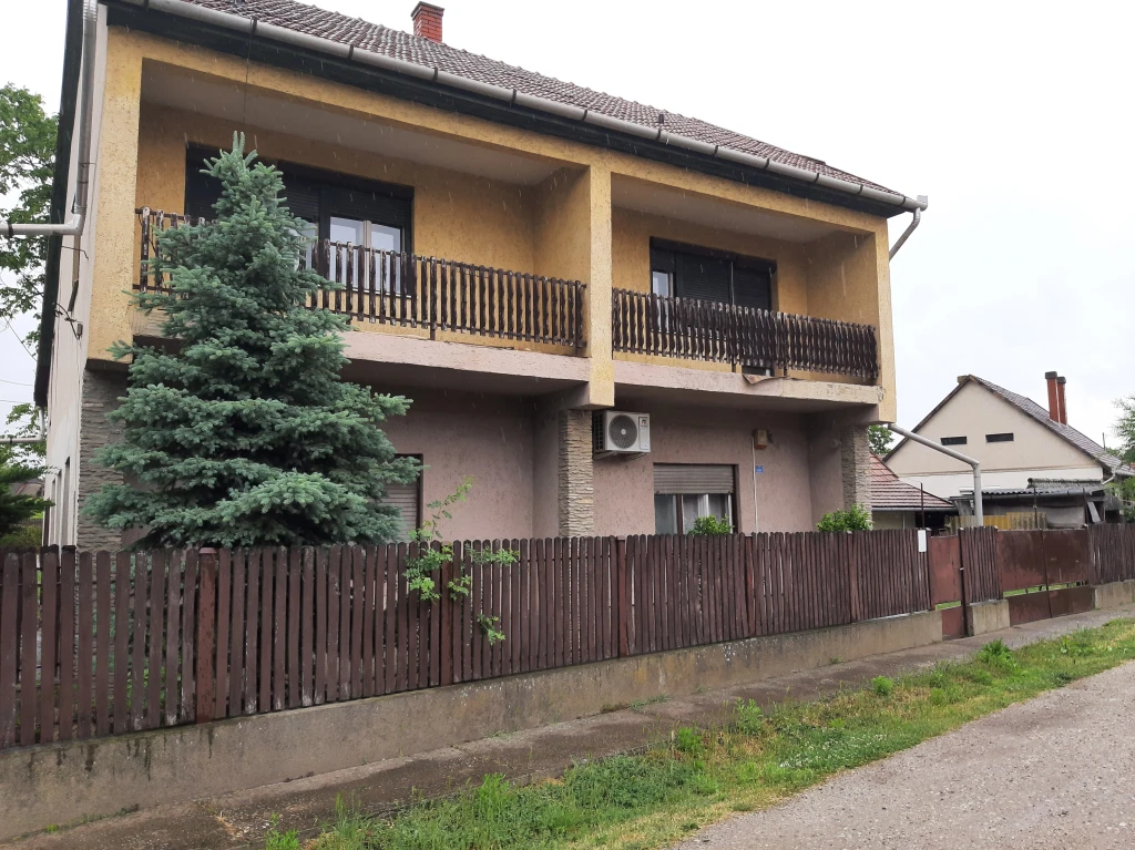 Eladó családi ház, Jászapáti