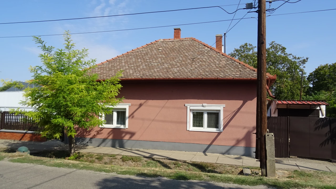 For sale house, Kisújszállás