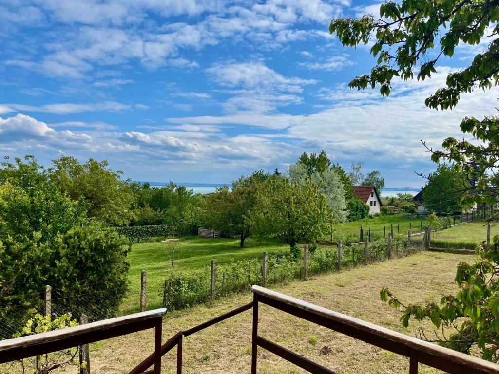 For sale house with a garden, Felsőörs