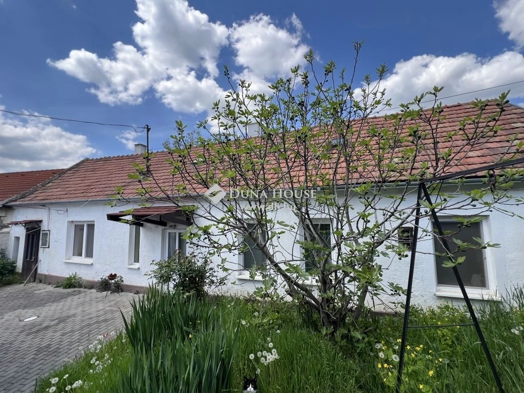 Eladó ház, Veszprém