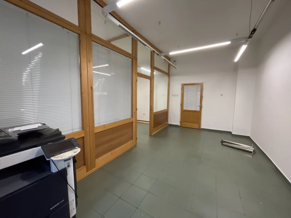 For sale immediate office, Szekszárd