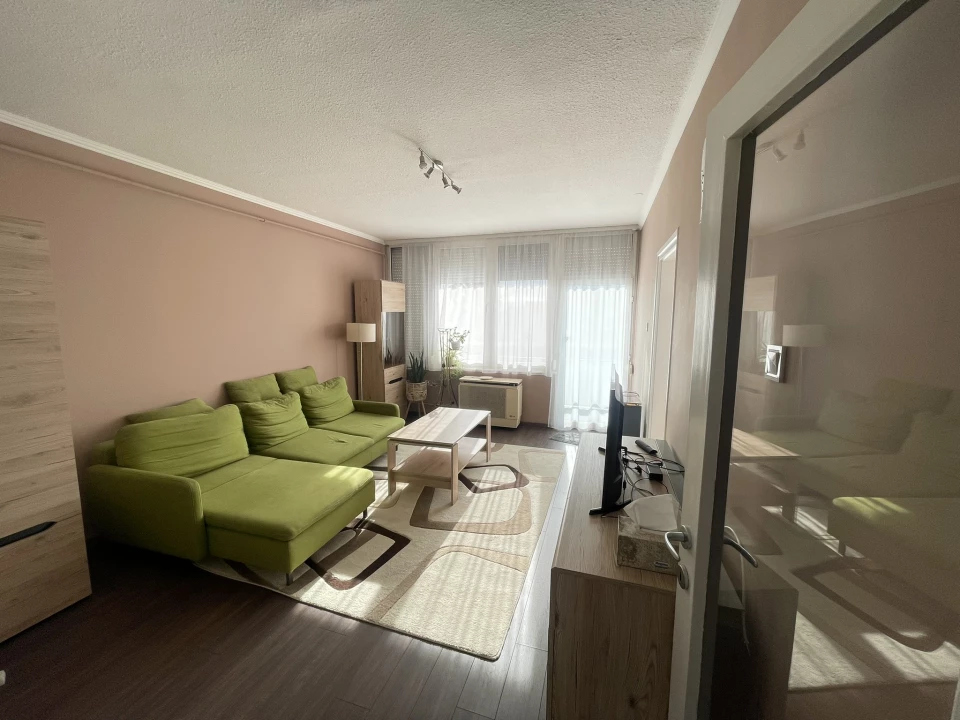 For sale condominium, Eger