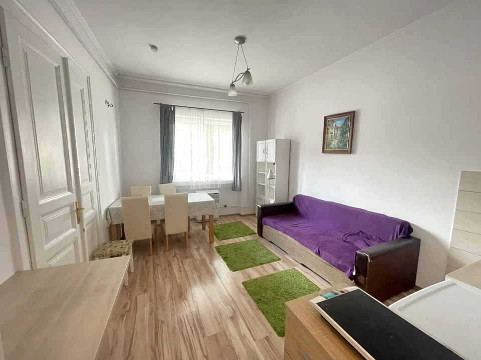 For sale brick flat, Eger