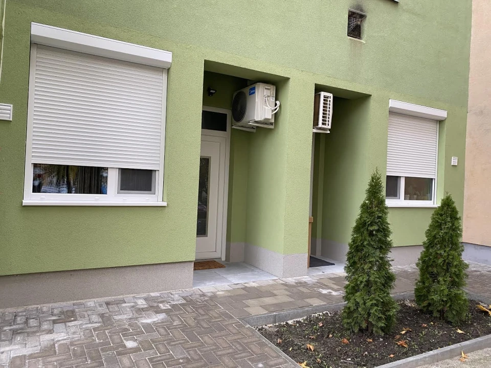 Eladó téglalakás, Eger