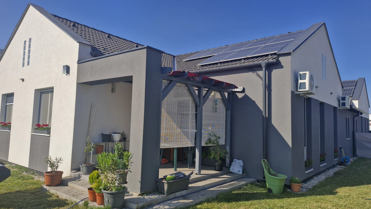 c3-1-name c2-2-name, Székesfehérvár