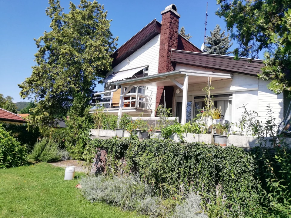 Eladó családi ház, Ábrahámhegy