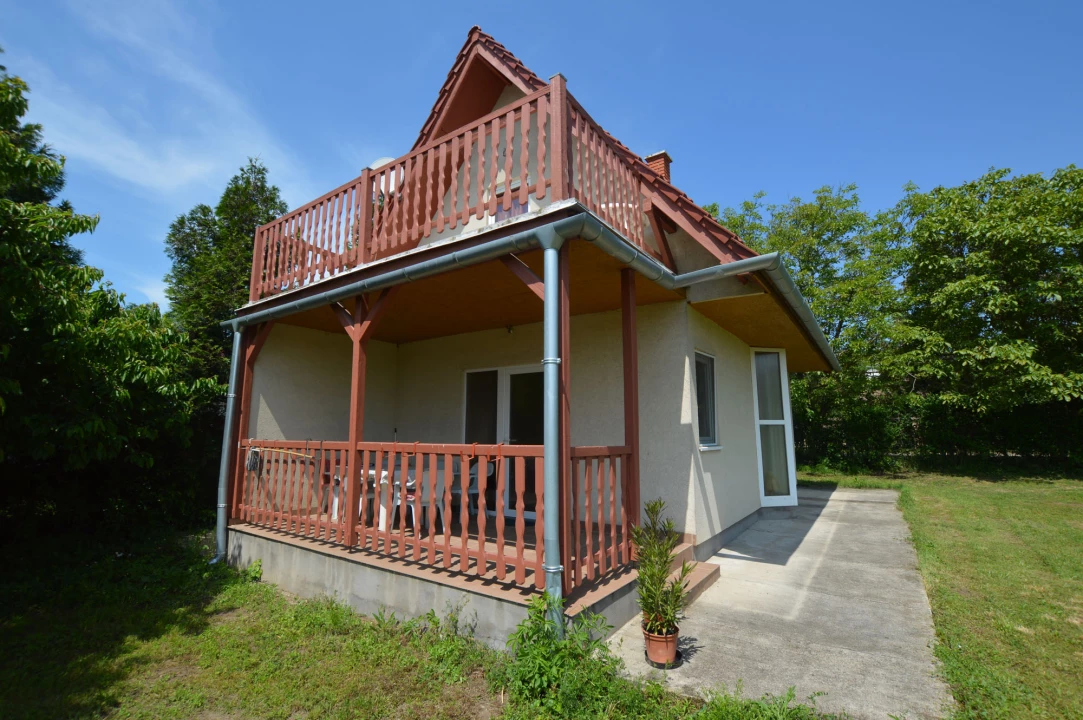 Eladó hétvégi ház, Siófok