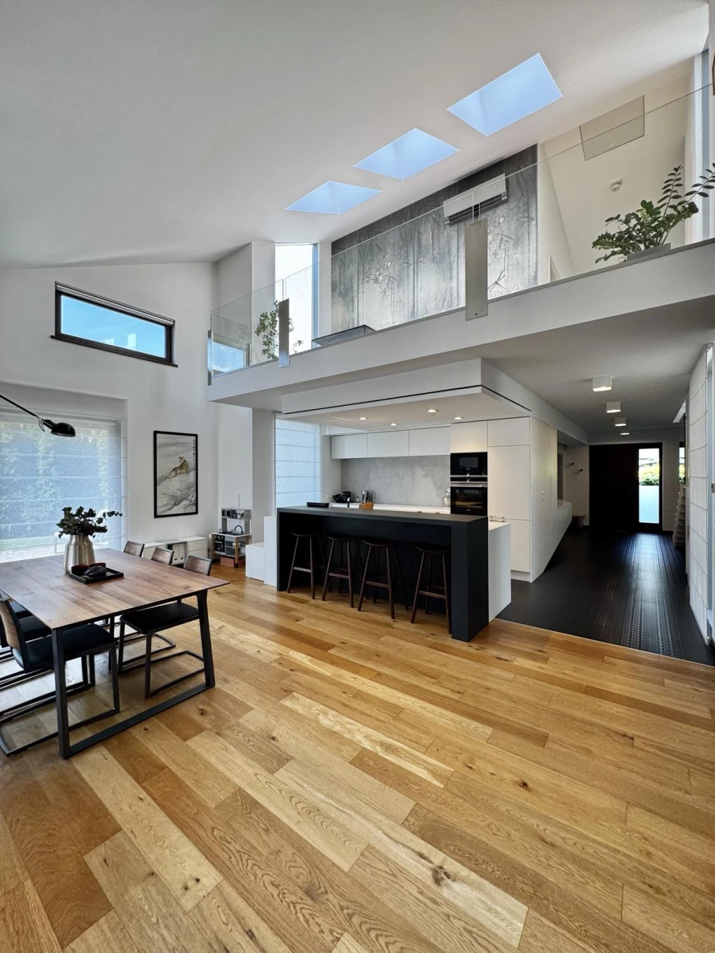 Dunaharaszti Duna-Tisza csatorna közelében teljes bútorzattal, luxus minőségben felújított családi ház eladó!