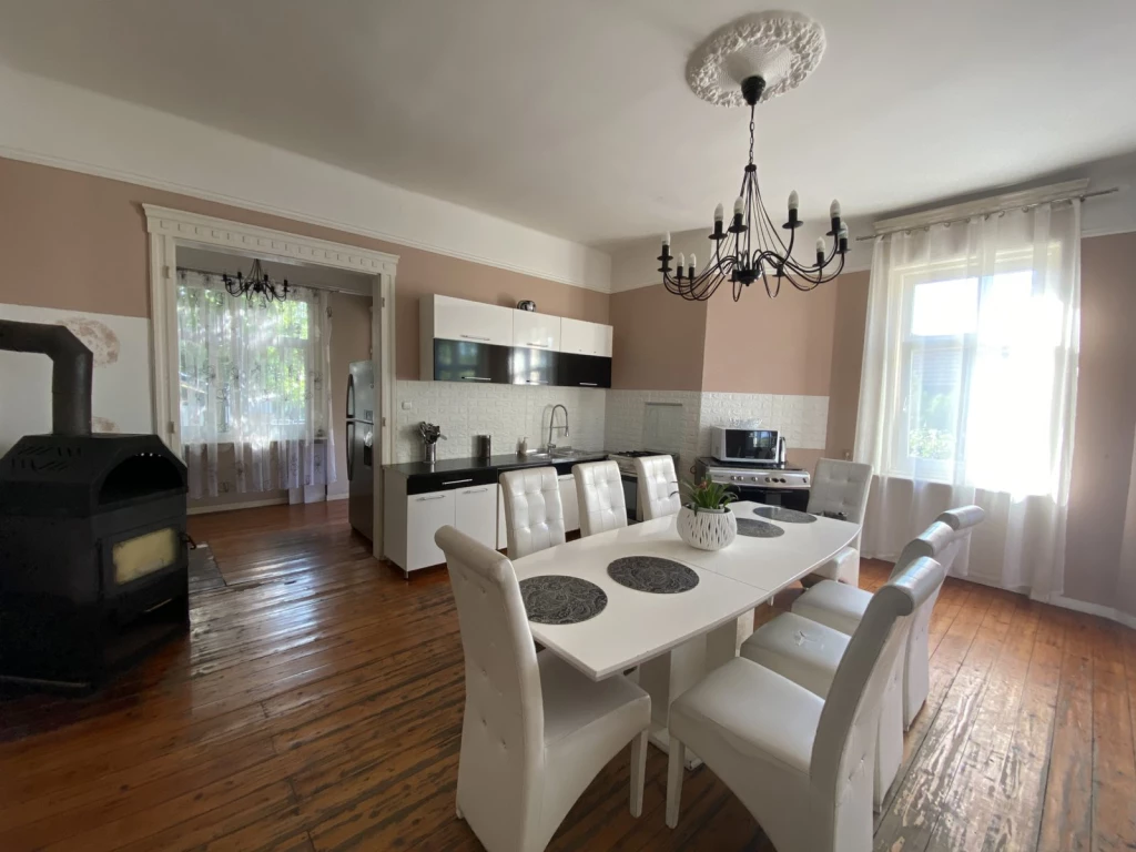 Dunaharaszti Ligeti részén önálló két generációnak alkalmas családi ház eladó!