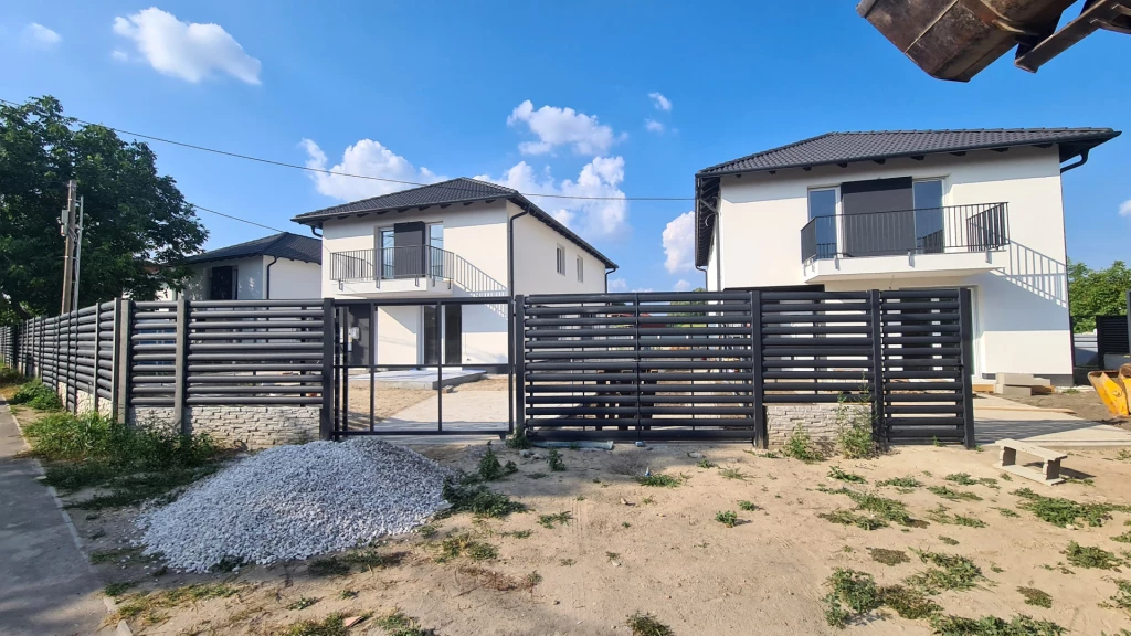 Ikerház Budapest XXIII kerületében eladó hőszivattyús fűtésrendszerrel