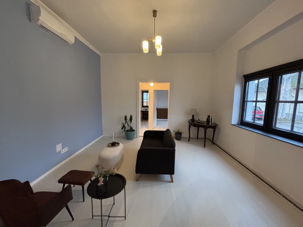 Dunaharaszti Óvárosi részén felújított ikerház eladó!