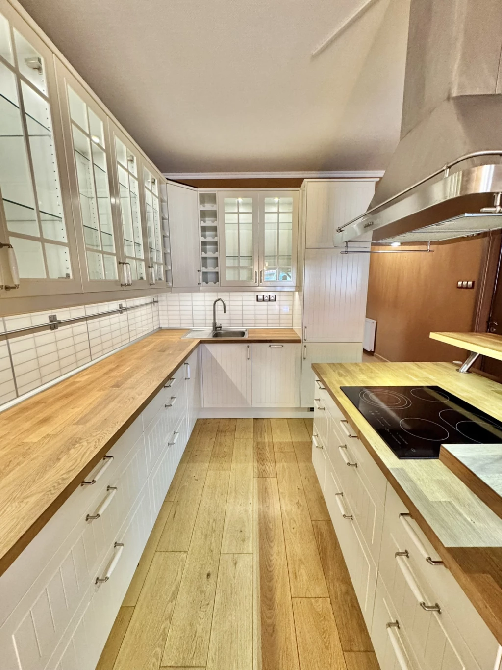 Dunaharaszti Bezerédi-lakóparkban azonnal költözhető sorház eladó!