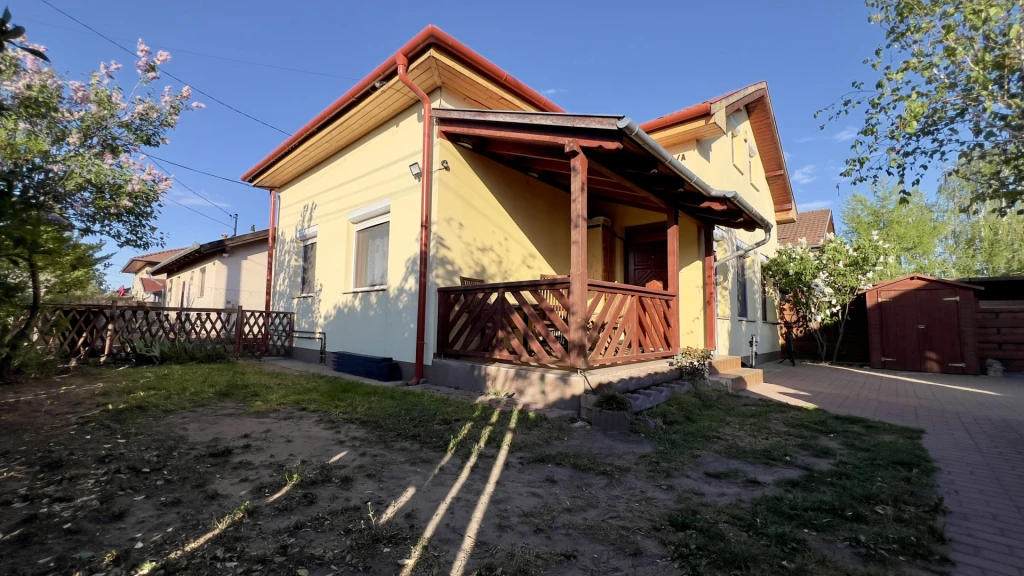 c3-1-name c2-2-name, Taksony, Sziget