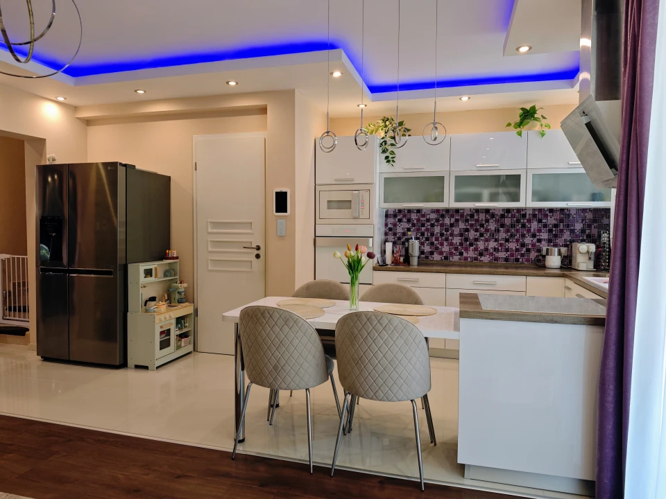 Eladó sorház, Dunakeszi