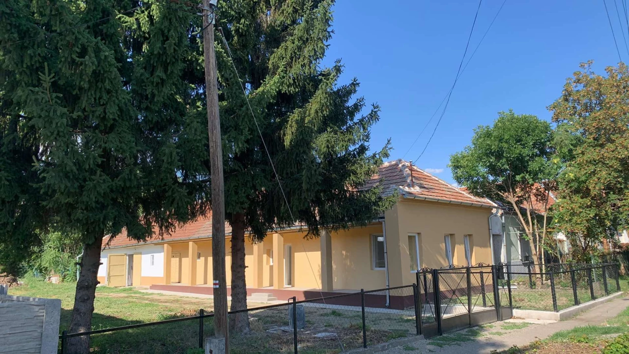 Eladó családi ház, Kerecsend