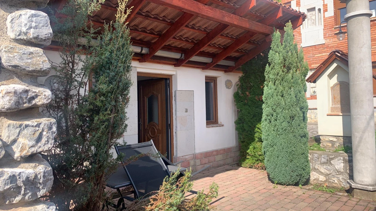 Eladó családi ház, Eger