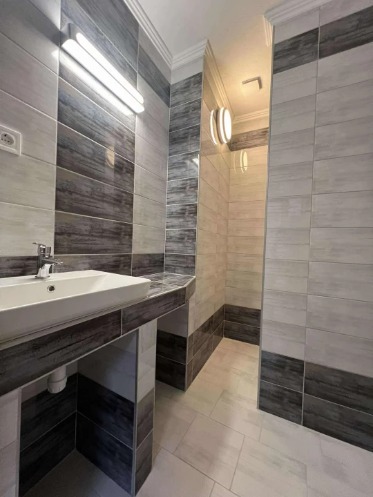 Eladó téglalakás, Eger