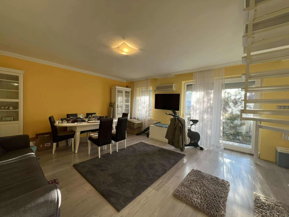 Eladó téglalakás, Eger