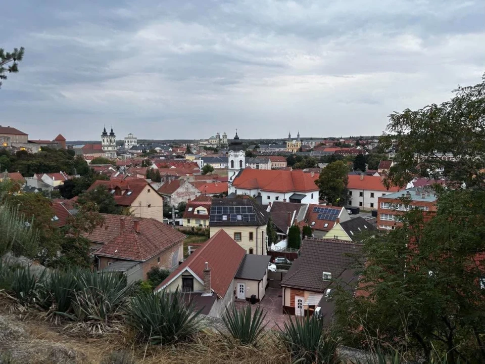 Eladó ikerház, Eger