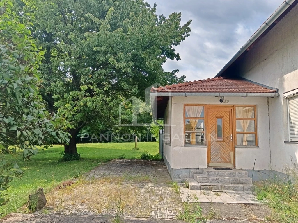 Eladó Ipari, Herend 92.000.000 Ft