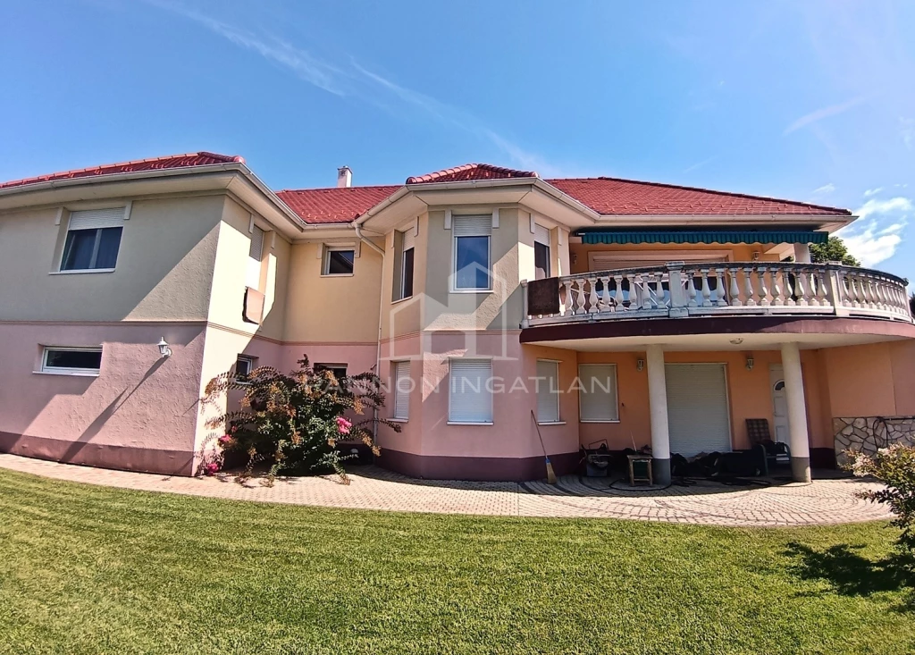 Eladó Ház, Balatonalmádi 195.000.000 Ft