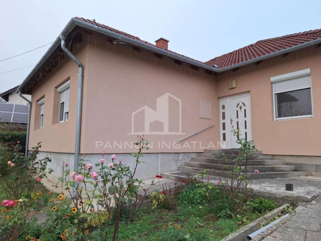 For sale house, Ajka