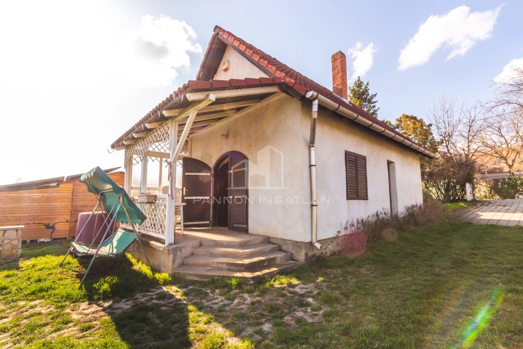 Eladó Nyaraló, Sóly 29.000.000 Ft