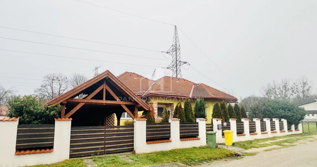 Eladó Ház, Ajka 150.000.000 Ft