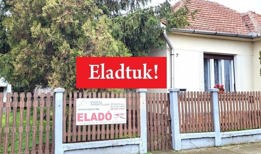 c3-1-name c2-1-name, Visznek, Dobó Katica