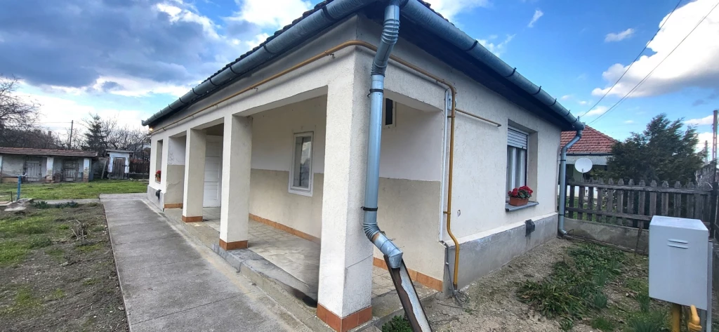 Eladó Ház, Jászárokszállás Szentandrási 14.000.000 Ft