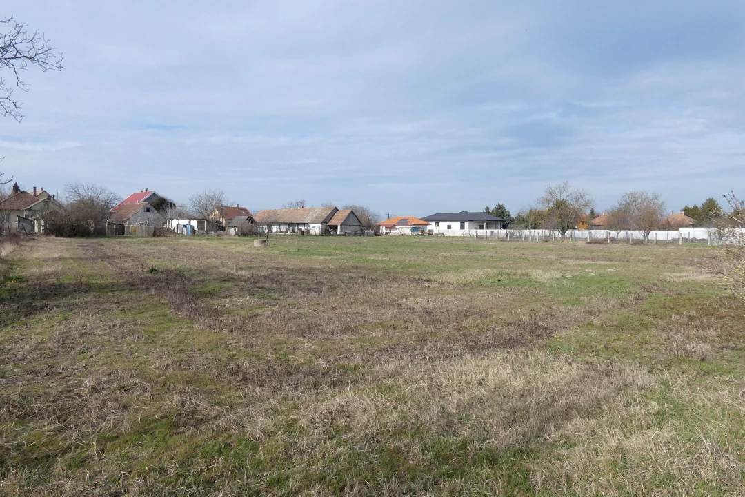 For sale building plot, Ráckeve