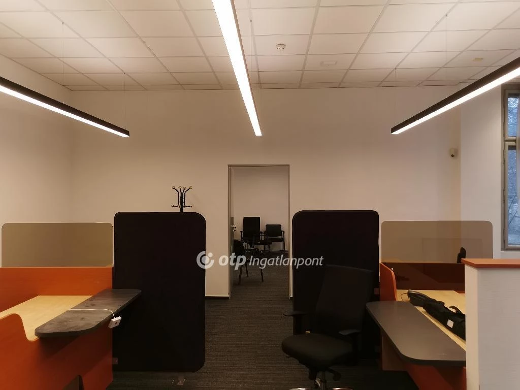 For rent office, office block, Szekszárd, Garay tér