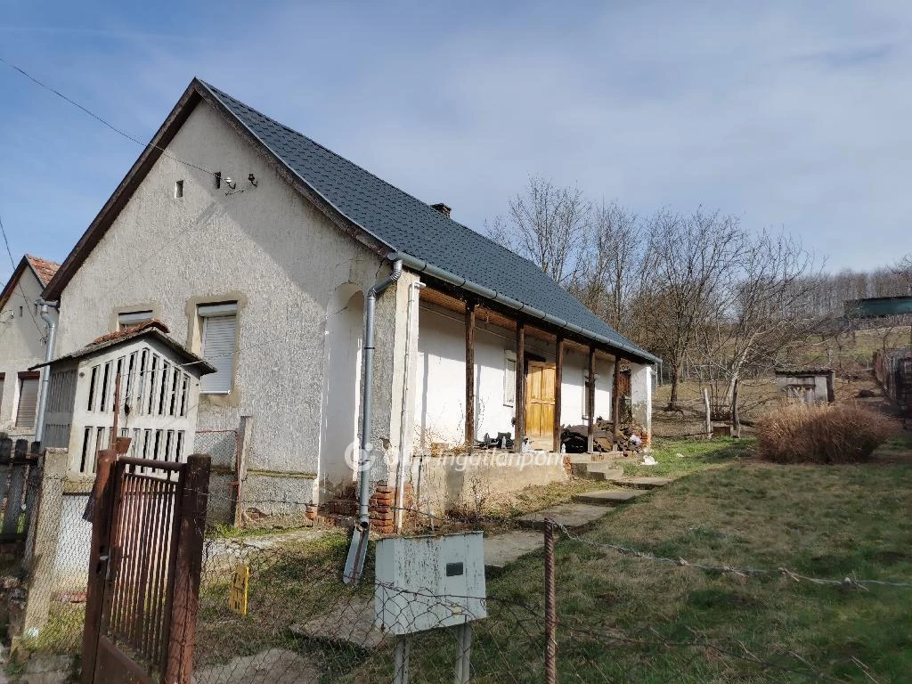 For sale house, Csikóstőttős, Béke utca