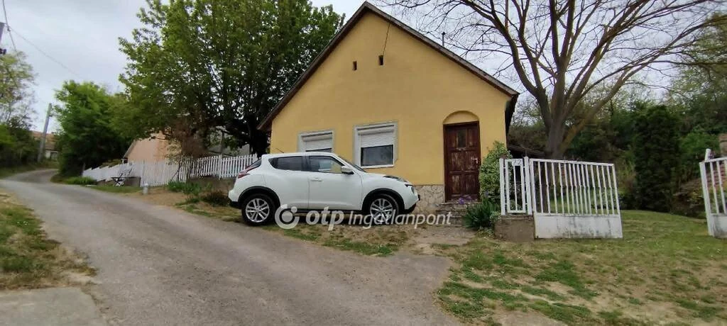 Eladó Ház, Gyönk