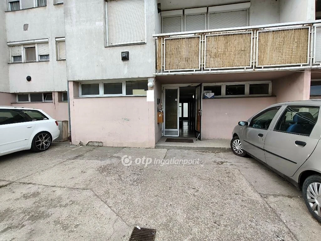 c3-1-name c2-19-name, Tolna, Bajcsy-Zsilinszky utca