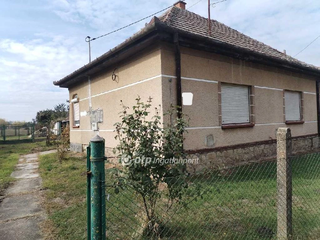 For sale house, Alap, Csendes